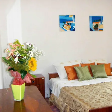 The With Air Conditioned * Porec